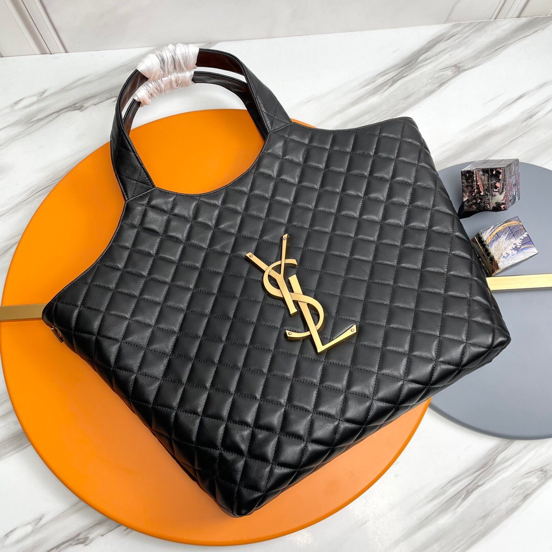 SAINT LAURENT ICARE MAXI SHOPPING BAG IN QUILTED Calfskin - Bag