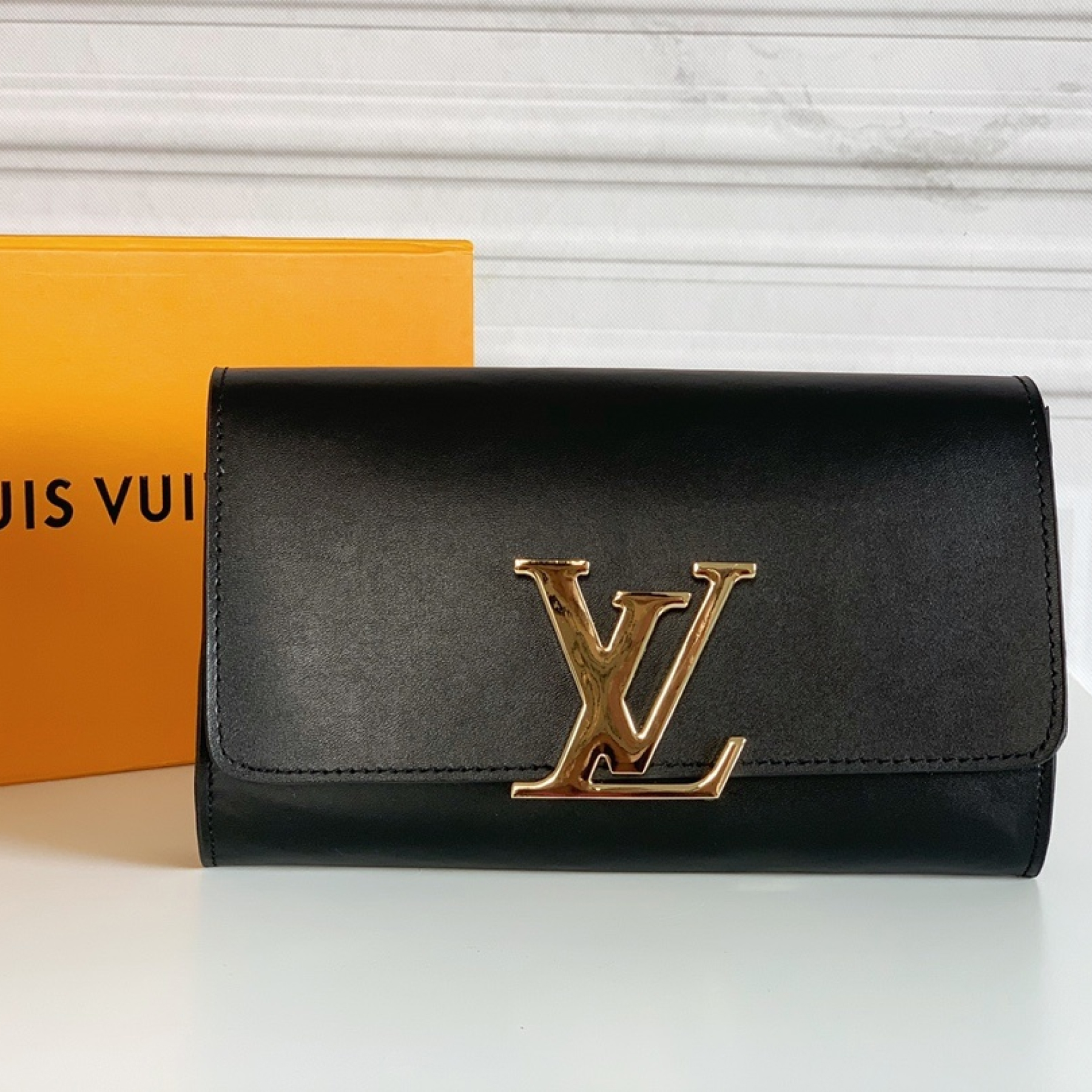 Louis Vuitton Night out Clutch Black Bag
