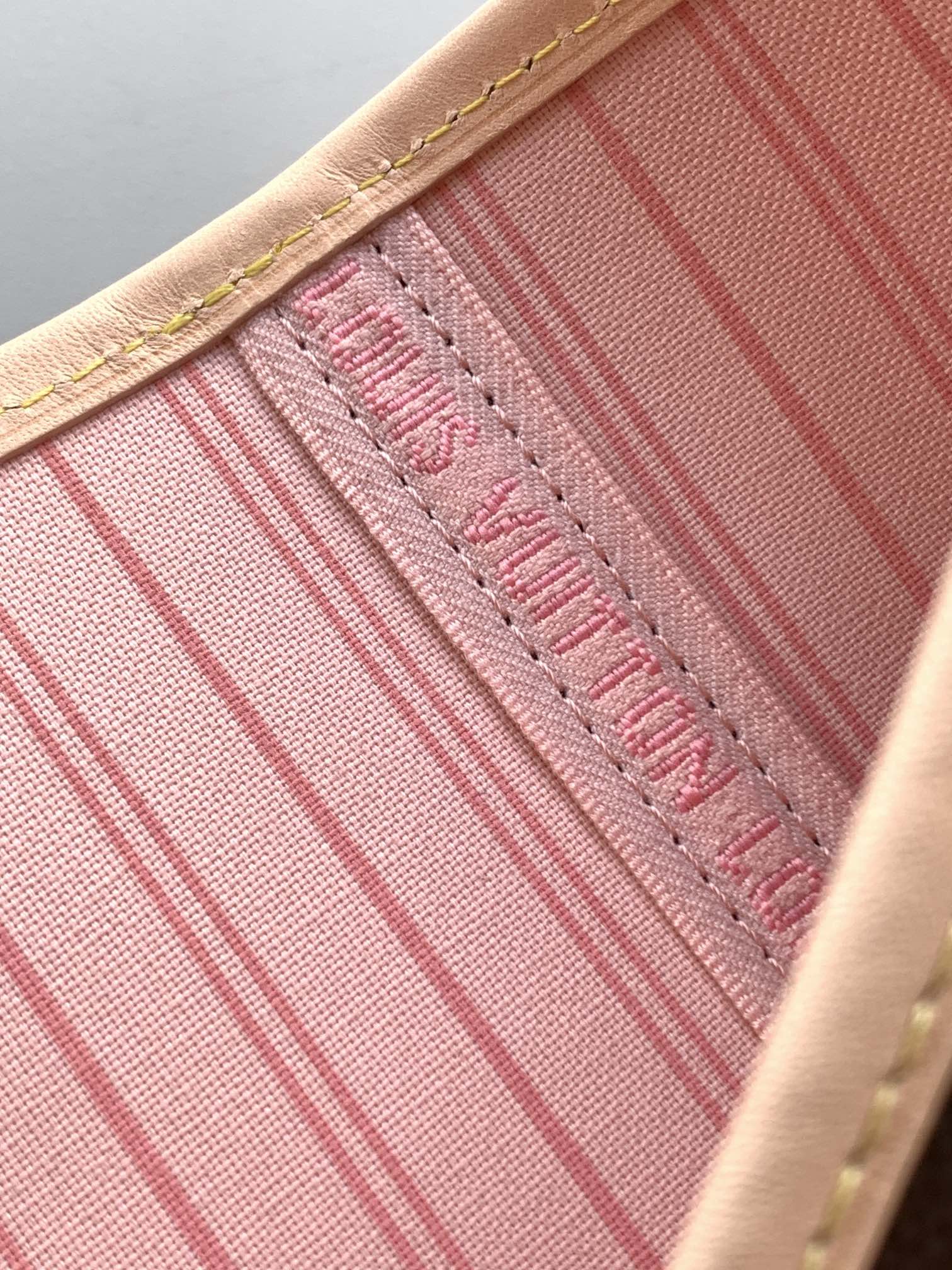 Louis Vuitton Neverfull GM Classic Bag