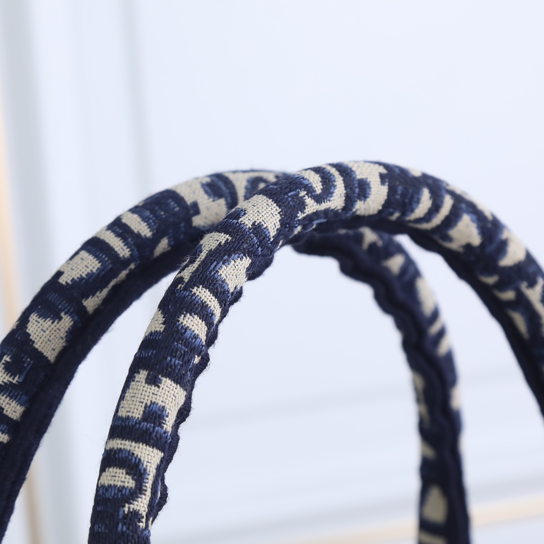 Dior Book Tote - Medium - Bag