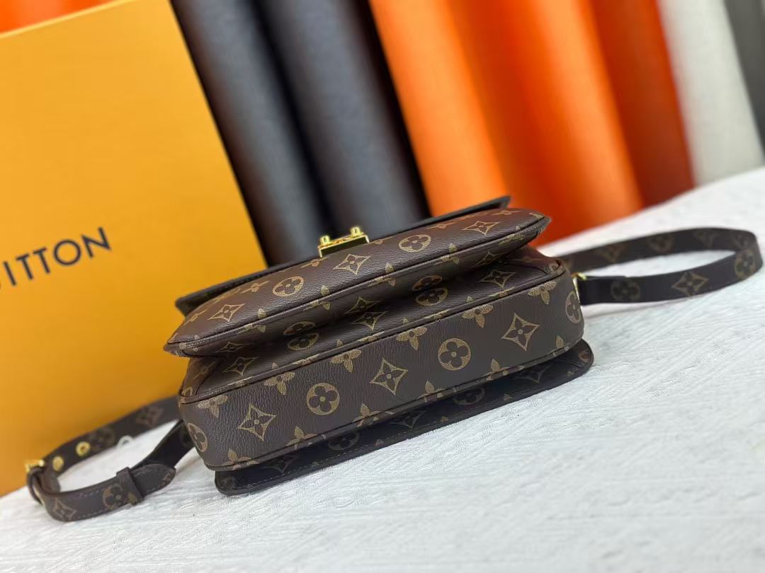 Louis Vuitton Metis Pochette Monogram Brown - Crossbody Bag