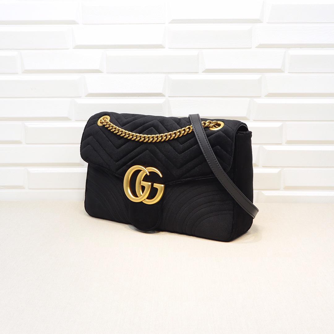 Gucci GG Marmont Shoulder Bag