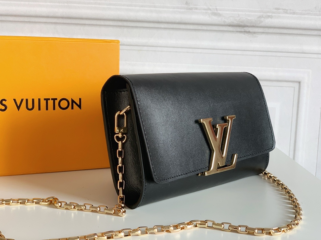 Louis Vuitton Night out Clutch Black Bag