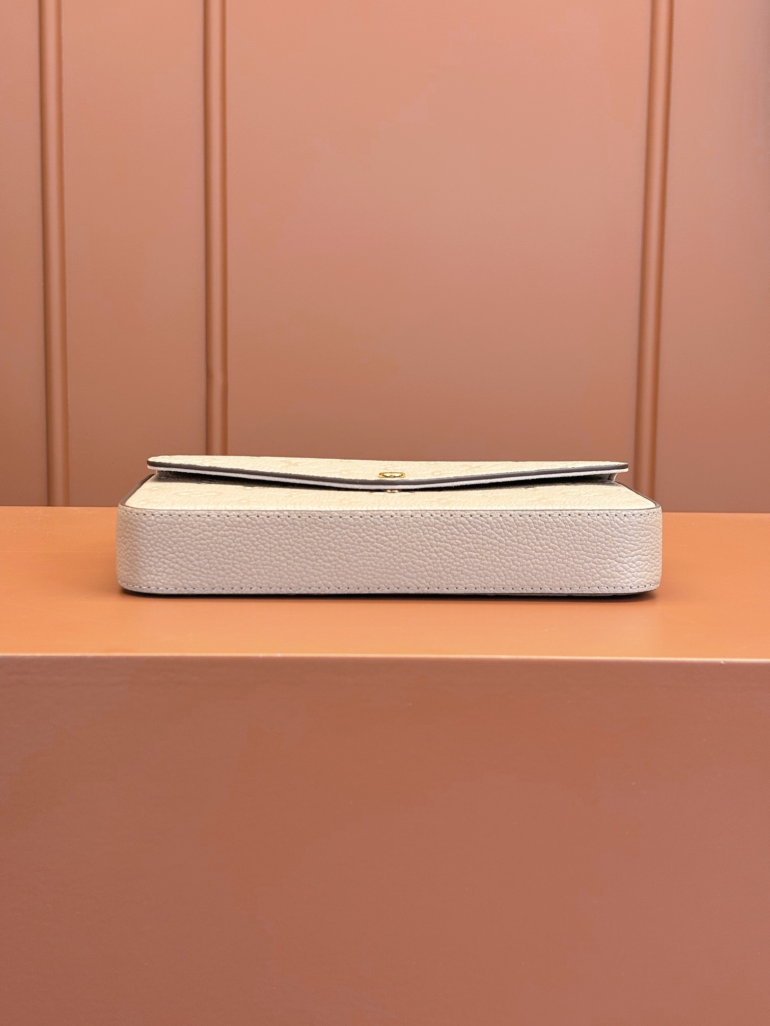 Louis Vuitton POCHETTE FÉLICIE Chain Bag - Elephant Gray Embossed Bag