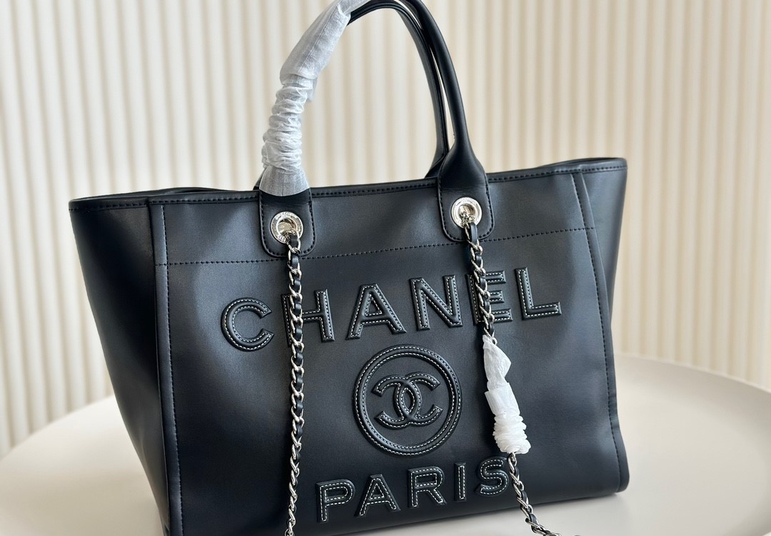 Chanel Shopping Tote Bag Mixed Fibres, Calfskin & Silver-Tone Metal-Black - Bag