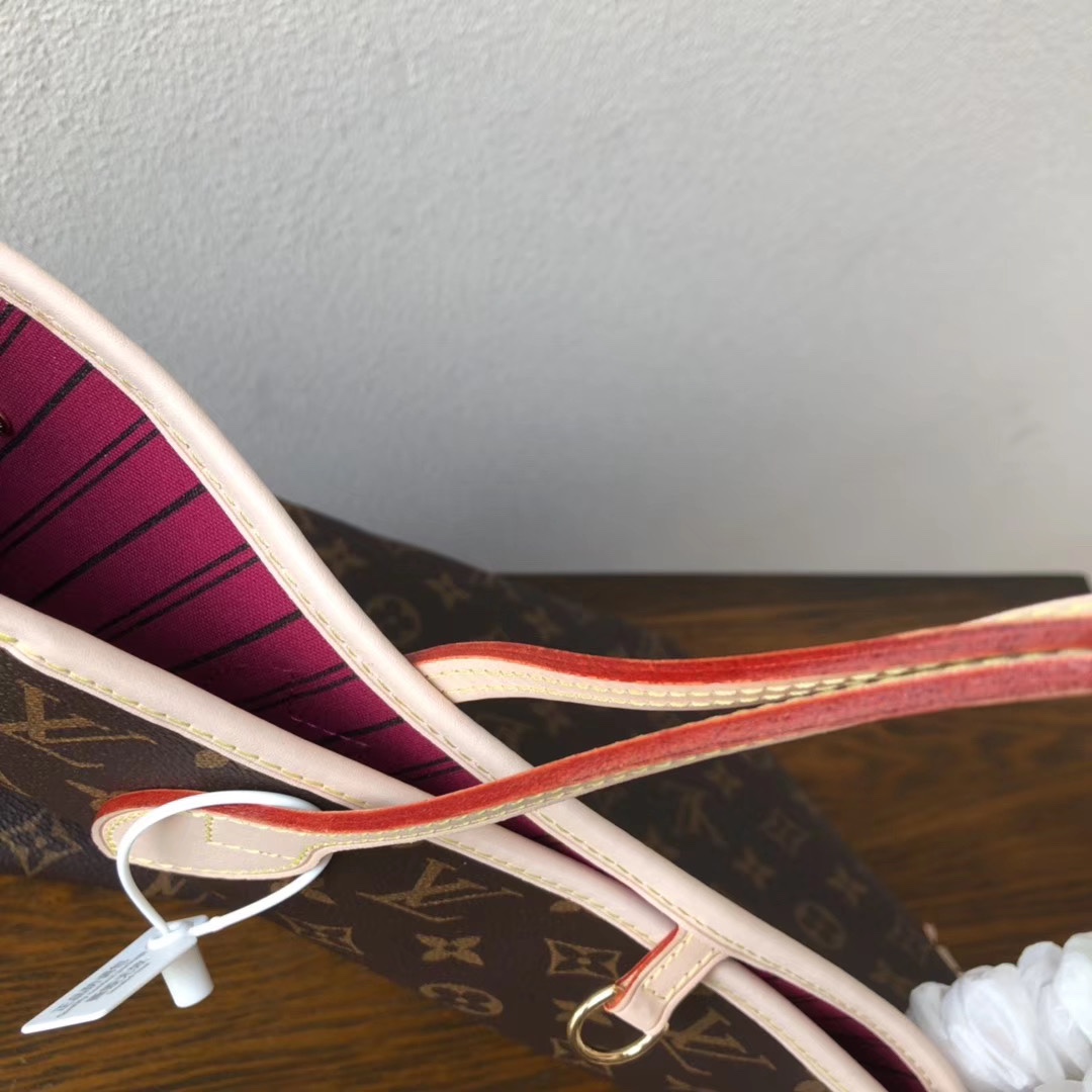 Louis Vuitton Neverfull GM Classic Bag