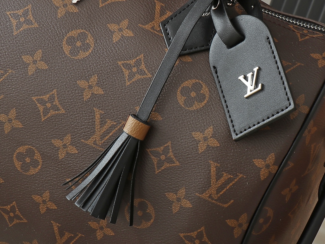 Louis Vuitton Speedy Soft 30 Boho Black Handbag