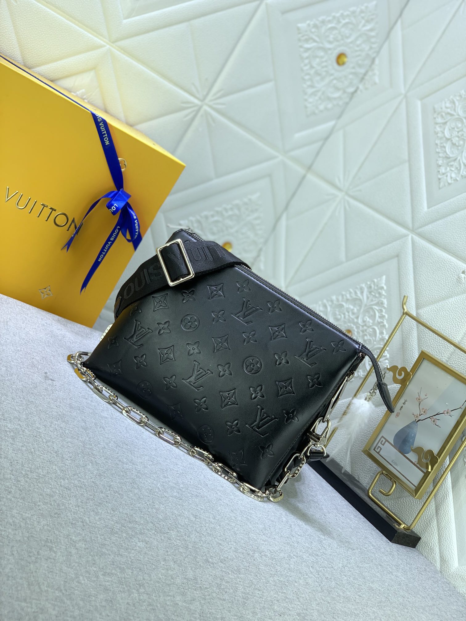 Louis Vuitton Coussin Black SmallHandbag