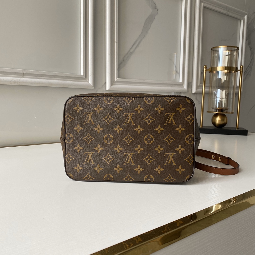 Louis Vuitton LV NeoNoe MM Bucket Bag