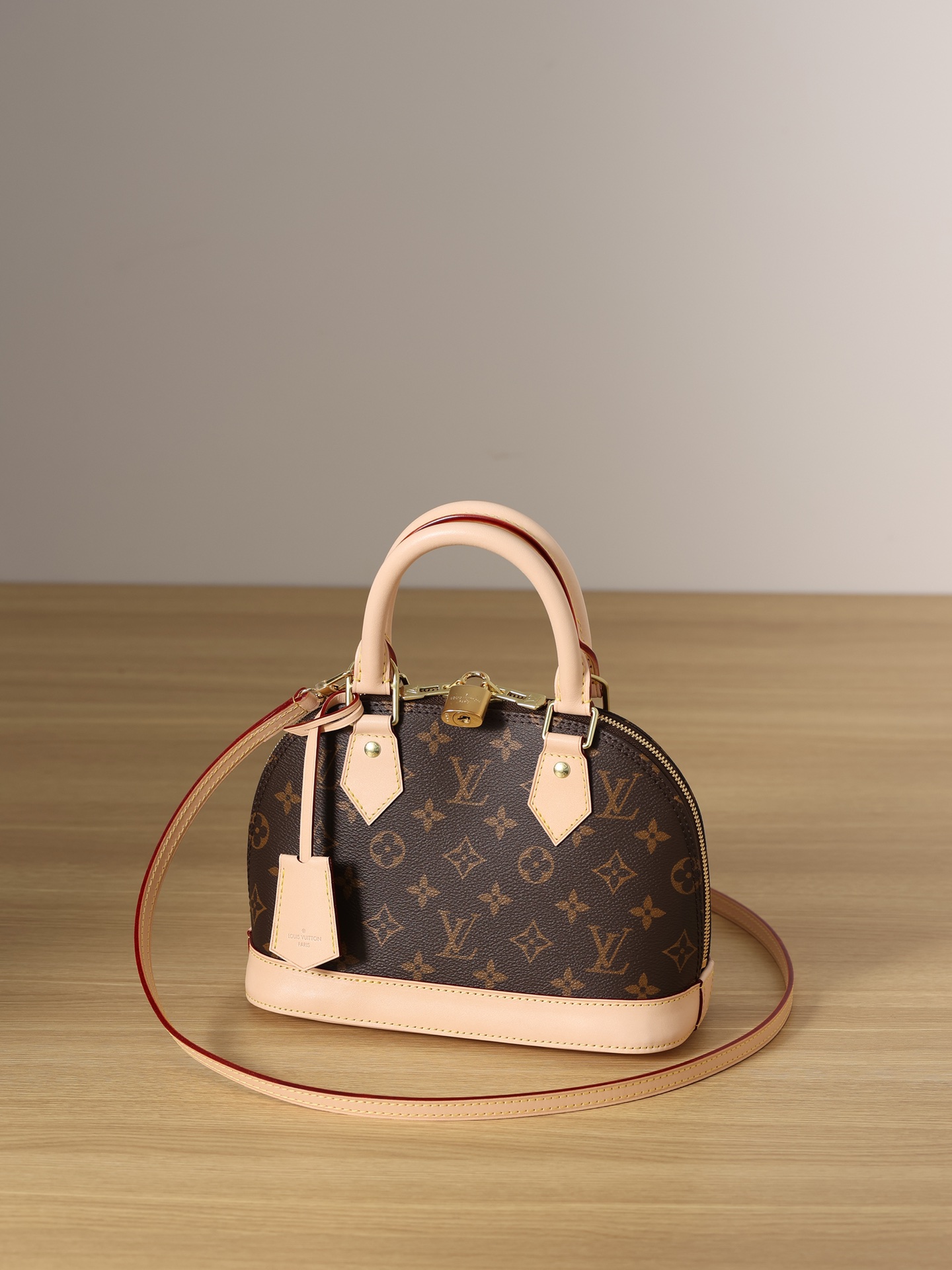Louis Vuitton Alma BB 2way bag Monogram Canvas - Bag