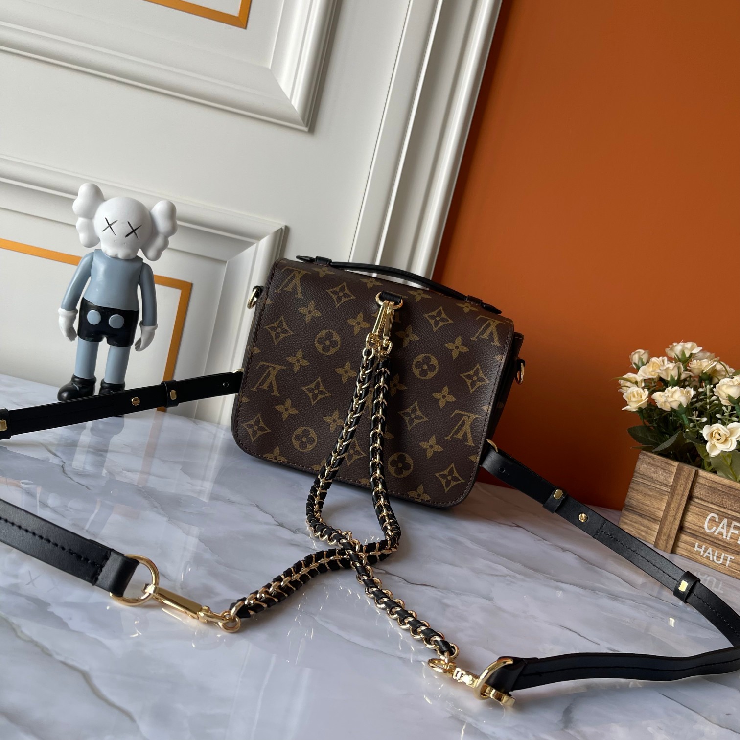 Louis Vuitton Pochette Métis Handbag - Old Flower Brown Bag