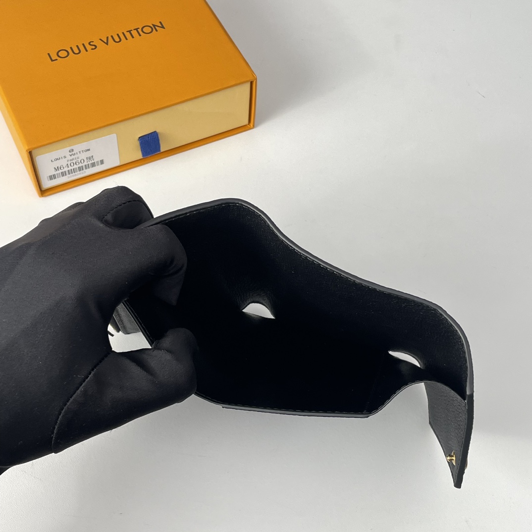 Louis Vuitton LV Victorine Wallet