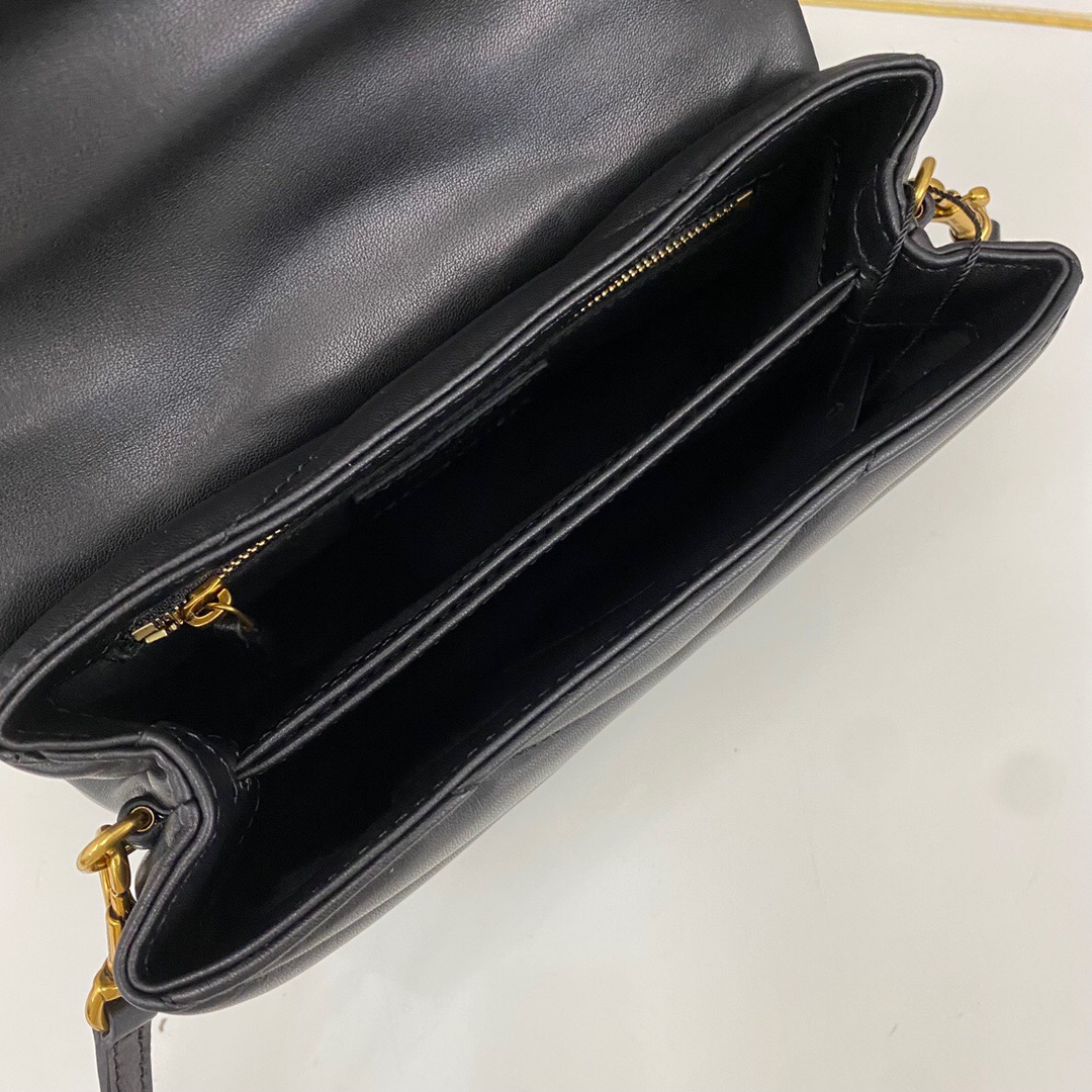 SAINT LAURENT Loulou Toy quilted leather shoulder bag black - Bag