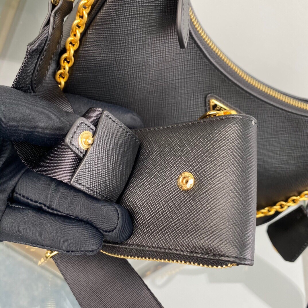 Prada Re-Edition 2005 Saffiano Leather Bag