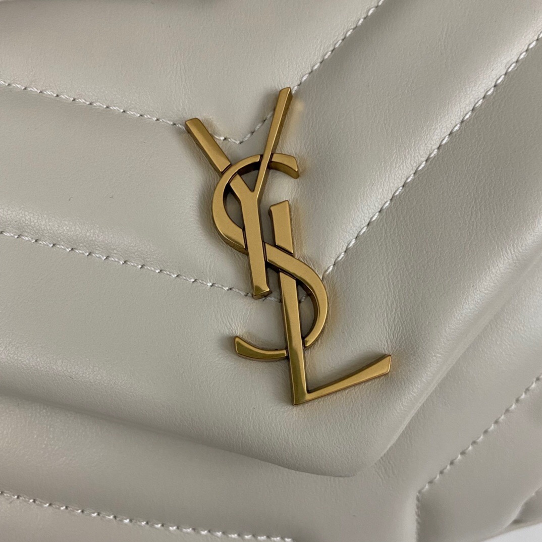 SAINT LAURENT Loulou Toy quilted leather shoulder bag cream - Bag