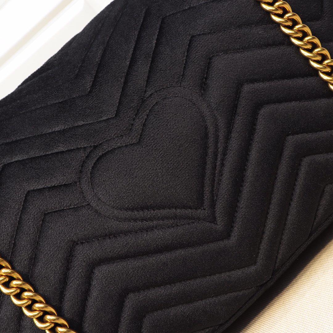 Gucci GG Marmont Shoulder Bag