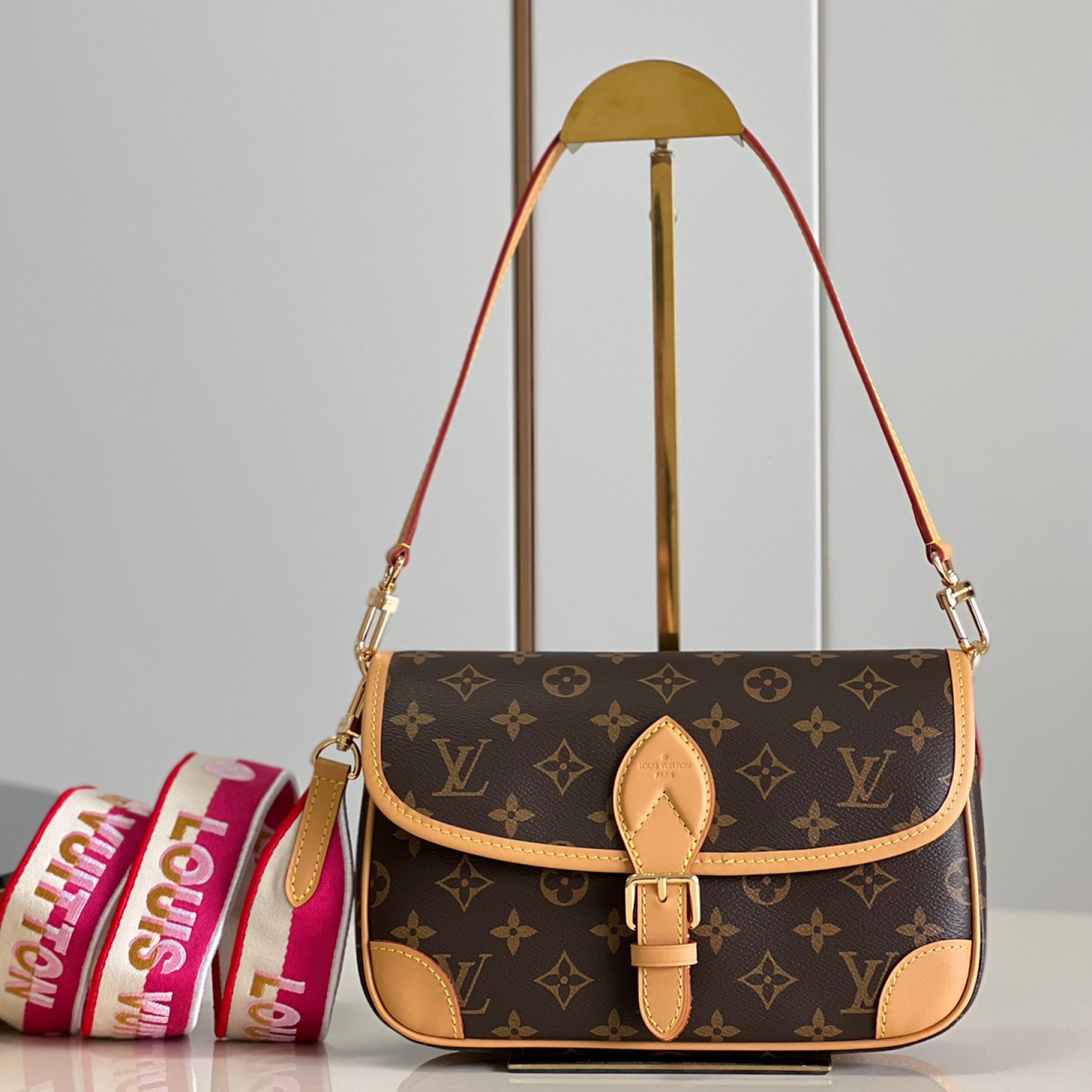 Louis Vuitton LV Diane NM Handbag Monogram Canvas - Bag
