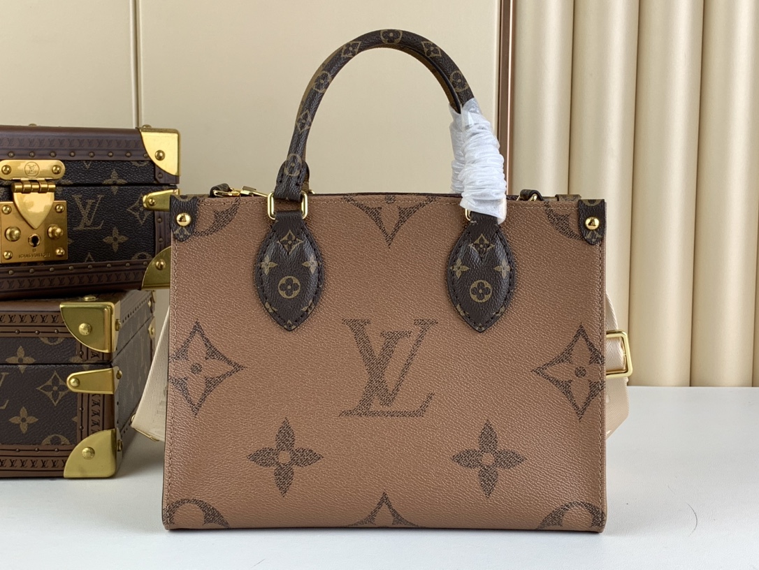 Louis Vuitton Onthego Monogram Casual Style Tote - Bag