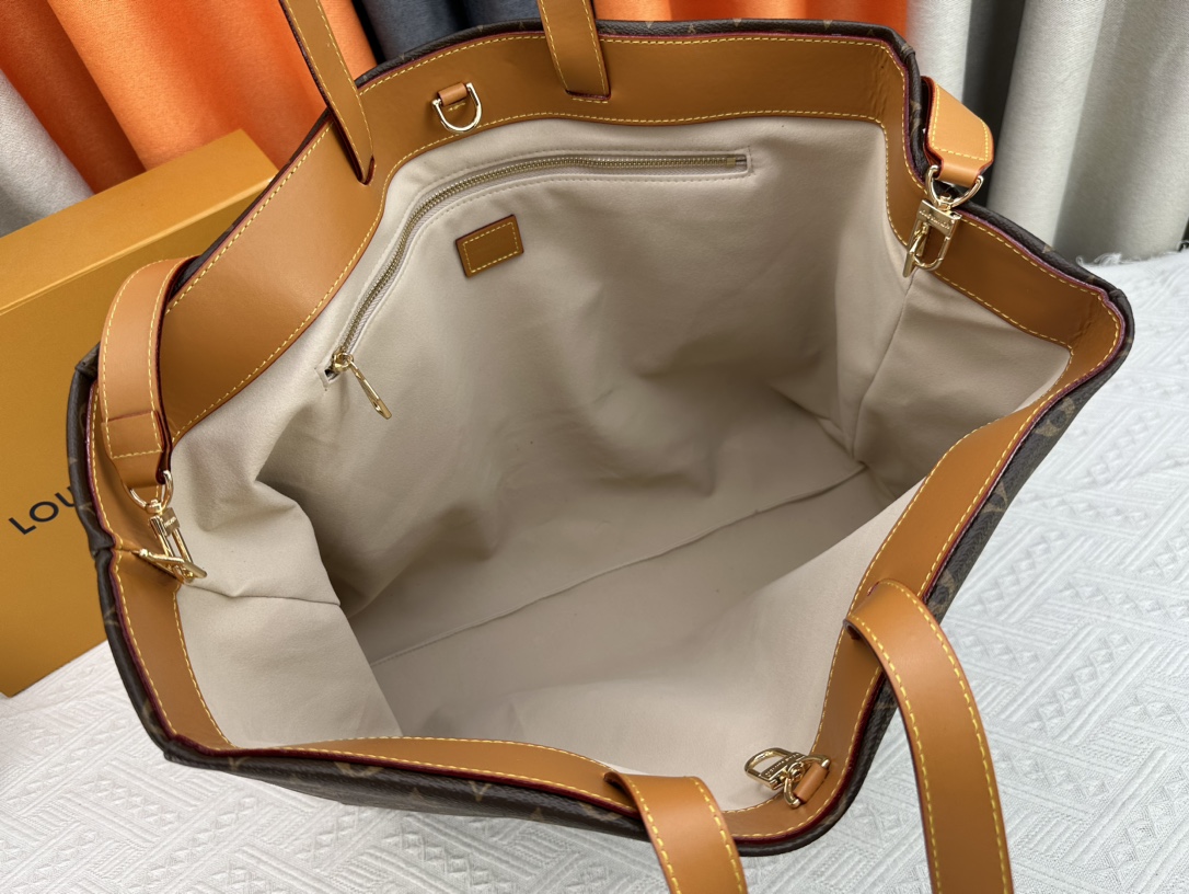 LOUIS VUITTON LV Bag Shopper Tote MM - Bag