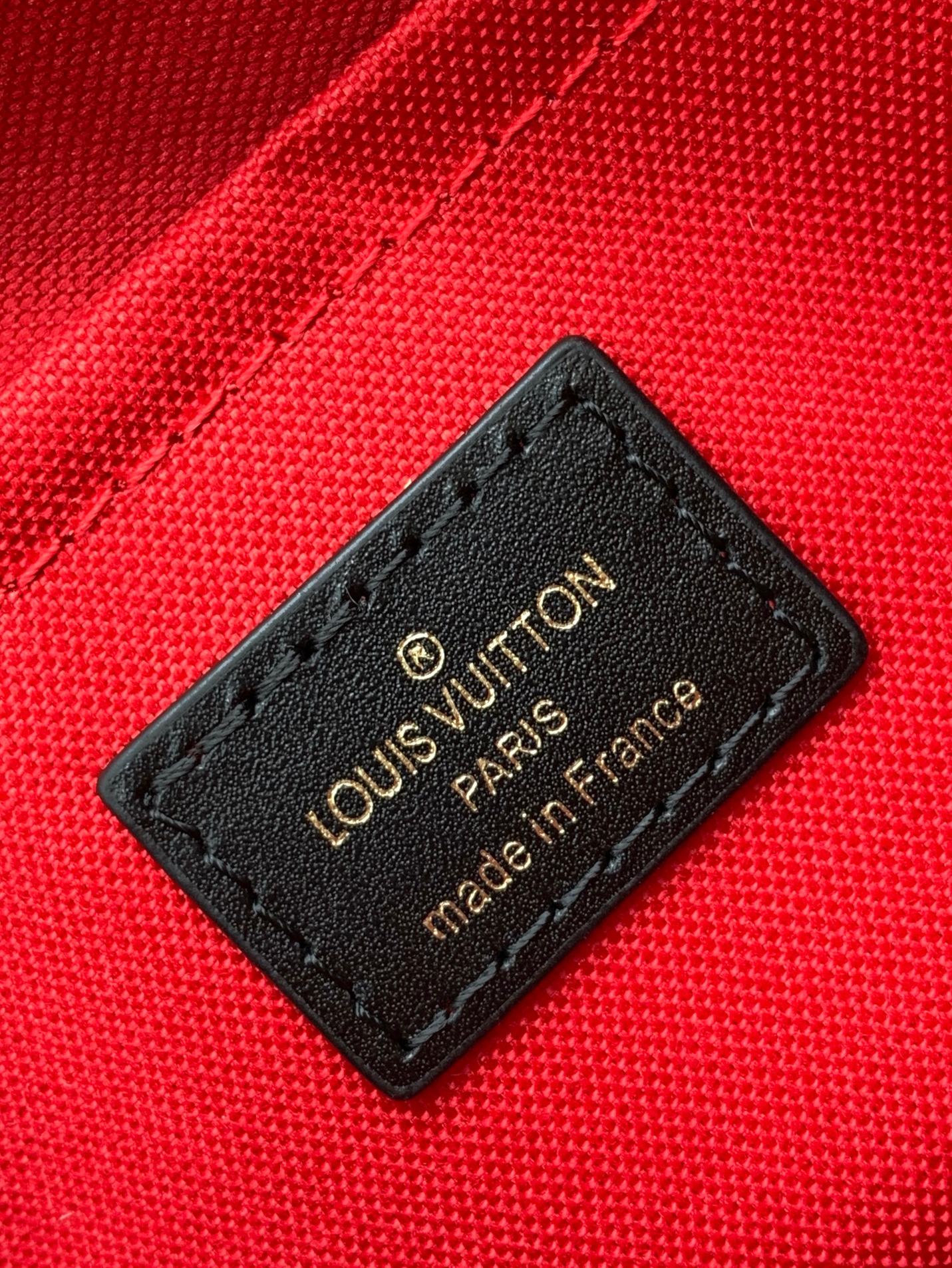 LOUIS VUITTON LV Monogram Canvas Onthego East West Brown Leather - Bag