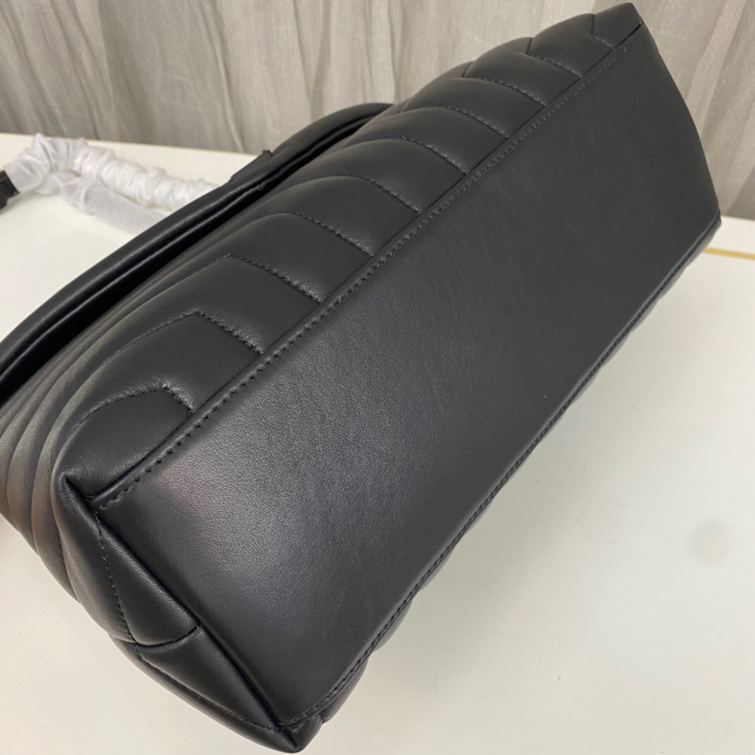 SAINT LAURENT Loulou medium quilted leather shoulder bag black - Bag