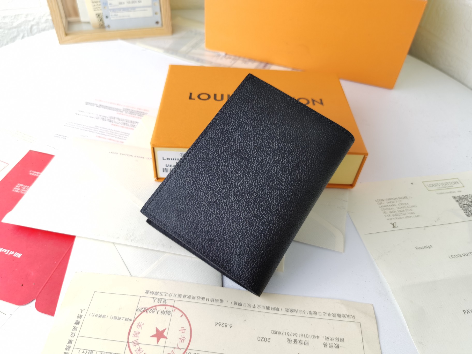 Louis Vuitton Taurillon Shadow Pocket Organizer Wallets - Wallet
