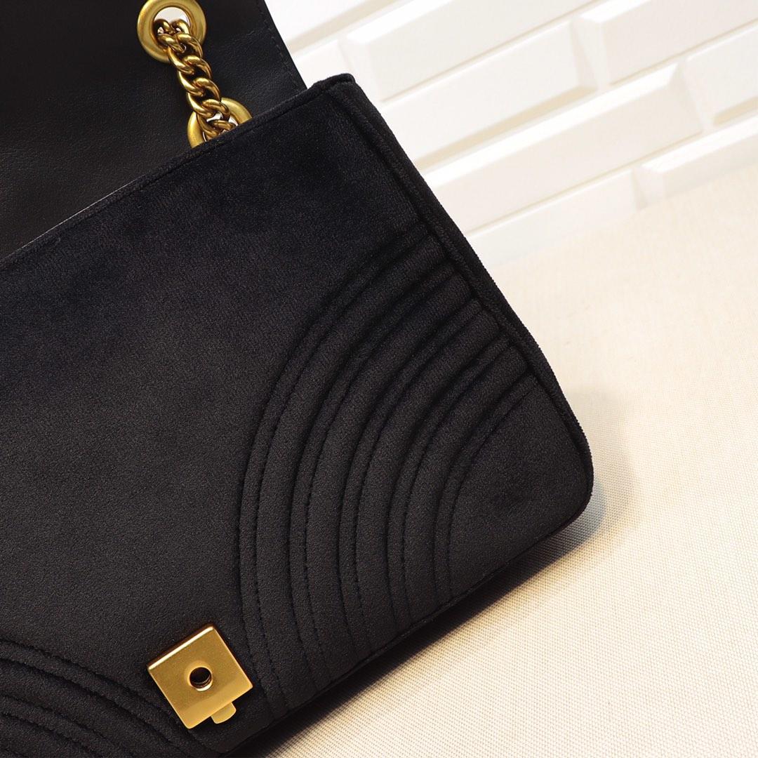 Gucci GG Marmont Shoulder Bag