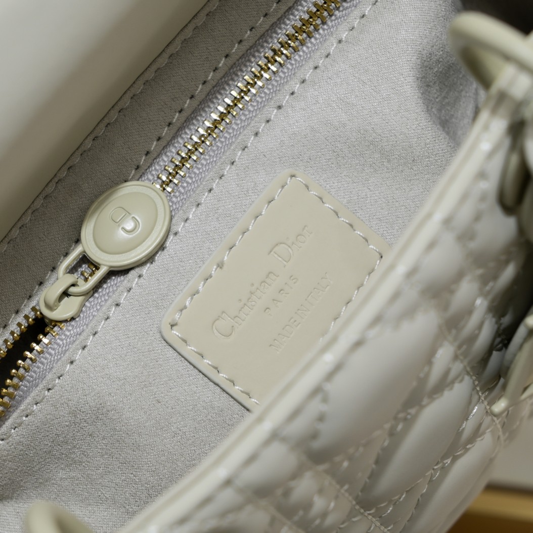 Dior Small Lady Dior Bag White Ultramatte Calfskin - Bag