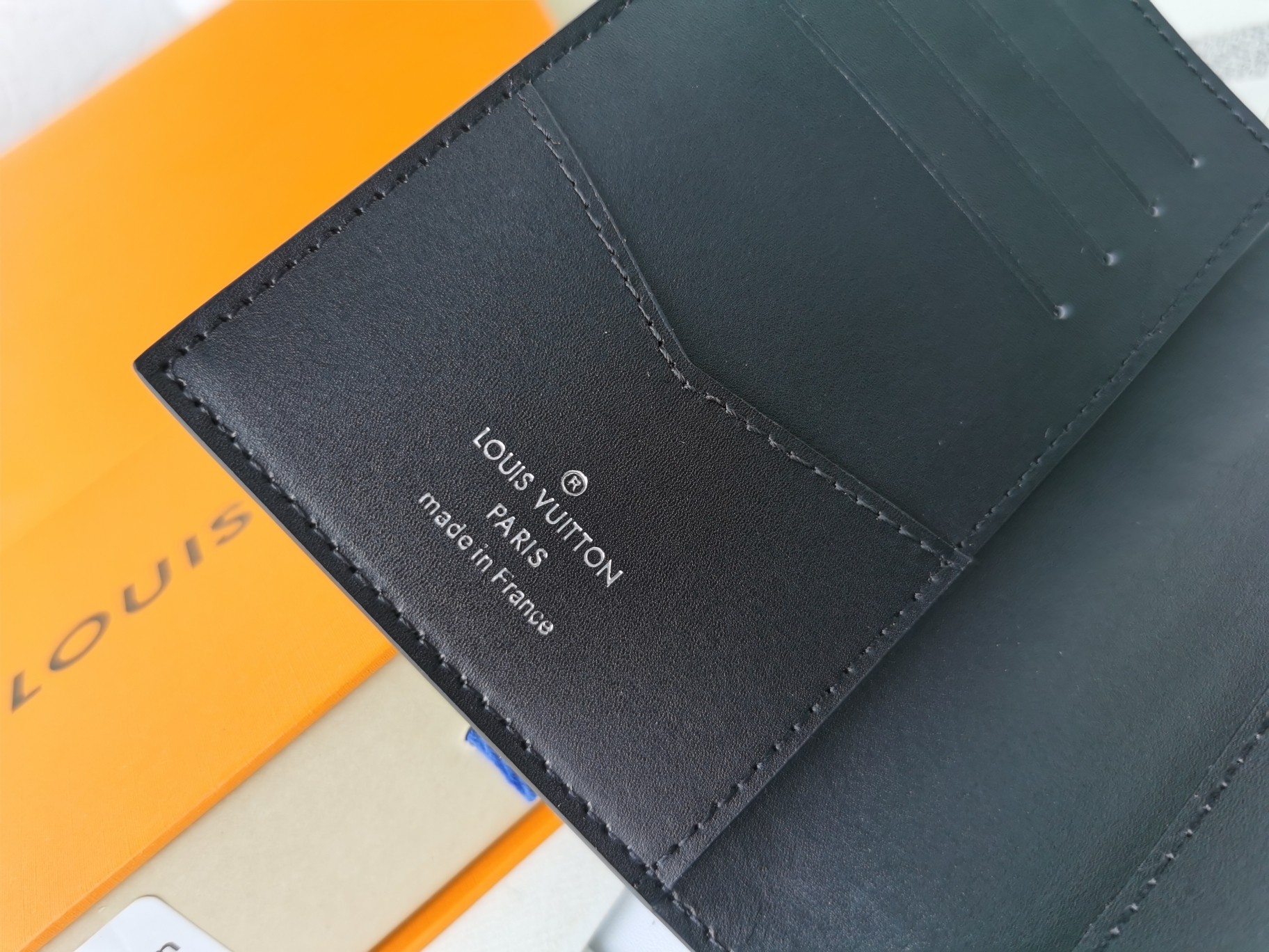 Louis Vuitton Taurillon Shadow Pocket Organizer Wallets - Wallet