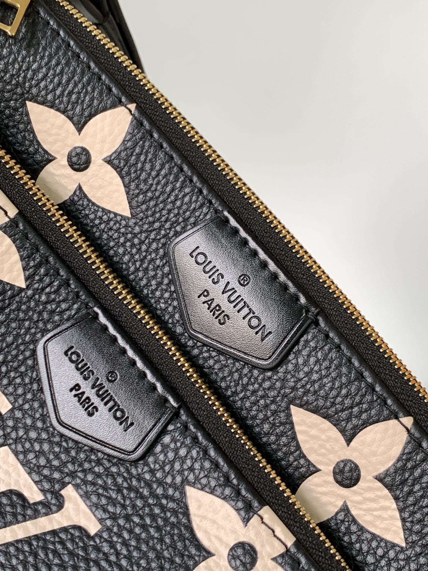 Louis Vuitton Multi Pochette Accessoires Crossbody Black and White Bag