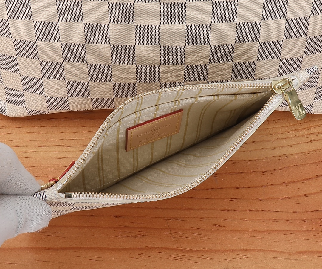 LOUIS VUITTON Damier Azur Neo Neverfull PM - Bag