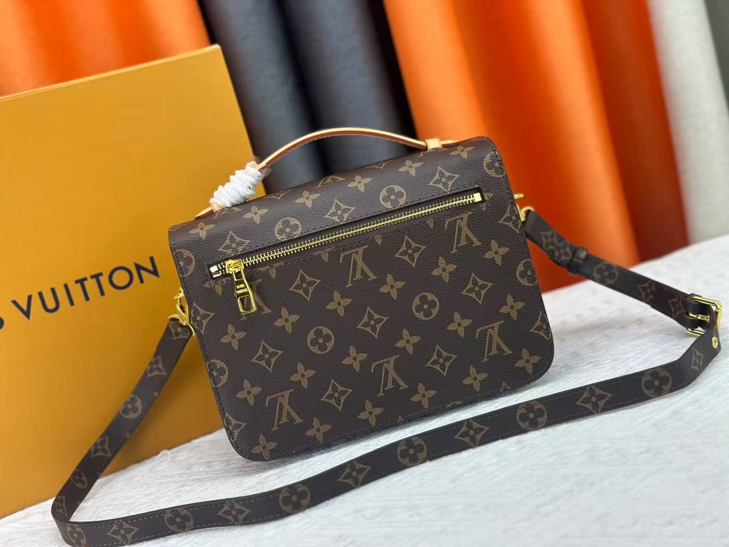 Louis Vuitton Metis Pochette Monogram Brown - Crossbody Bag